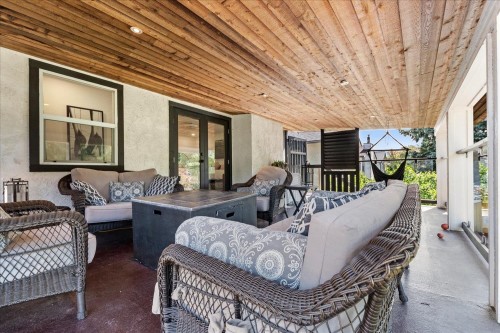 8542 Mccutcheon Avenue, Chilliwack, BC 