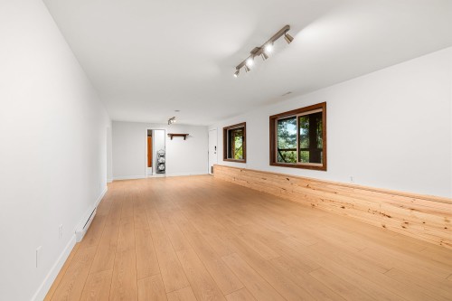 8379 Chelmsford Place, Chilliwack, BC 