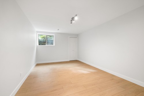 8379 Chelmsford Place, Chilliwack, BC 
