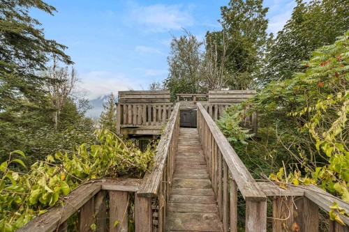 8379 Chelmsford Place, Chilliwack, BC 