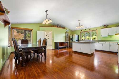 8379 Chelmsford Place, Chilliwack, BC 