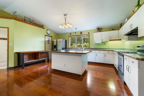 8379 Chelmsford Place, Chilliwack, BC 