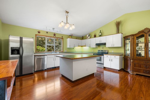 8379 Chelmsford Place, Chilliwack, BC 