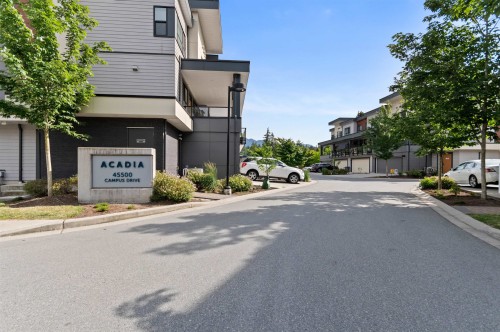 30-45500 Campus Drive  Chilliwack, BC V2R 6E9