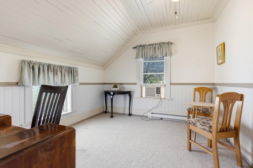1075 3Rd Avenue, Hope, BC 