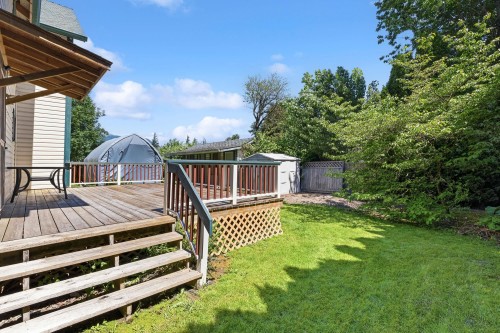 1075 3Rd Avenue, Hope, BC 