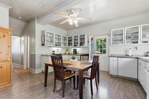 1075 3Rd Avenue, Hope, BC 