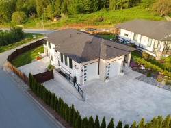 3-8295 Nixon Road Chilliwack, BC V4Z 0C8