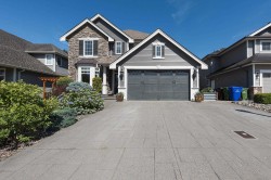 5404 Chinook Street Chilliwack, BC V2R 0A6