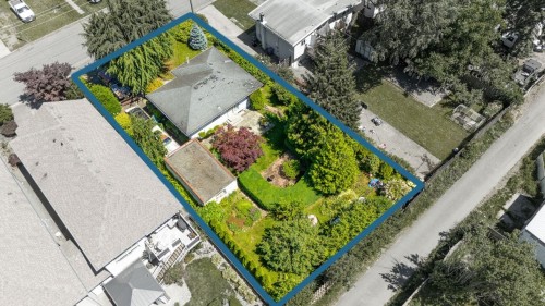 46054 Third Avenue  Chilliwack, BC V2P 1R4