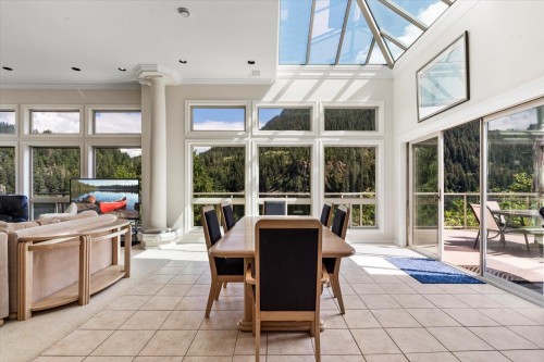 21313 Lakeview Crescent, Hope, BC 