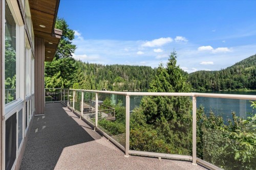 21313 Lakeview Crescent, Hope, BC 