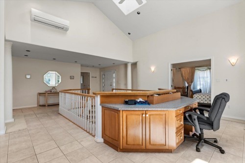 21313 Lakeview Crescent, Hope, BC 