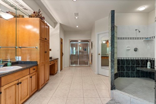 21313 Lakeview Crescent, Hope, BC 