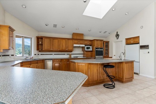 21313 Lakeview Crescent, Hope, BC 