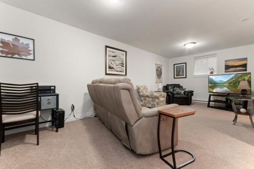 5949 Sappers Way, Chilliwack, BC 