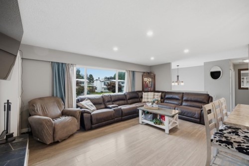 8762 Cornwall Crescent, Chilliwack, BC 