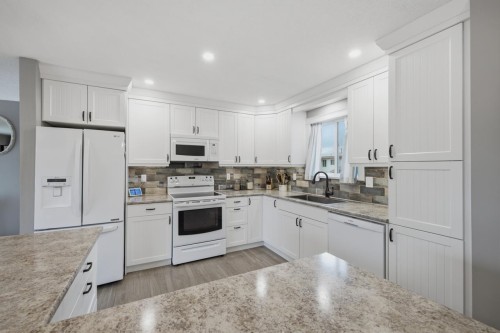 8762 Cornwall Crescent, Chilliwack, BC 