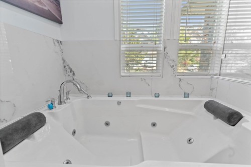 7257 Bryant Place, Chilliwack, BC - Indoor Photo Showing Bathroom