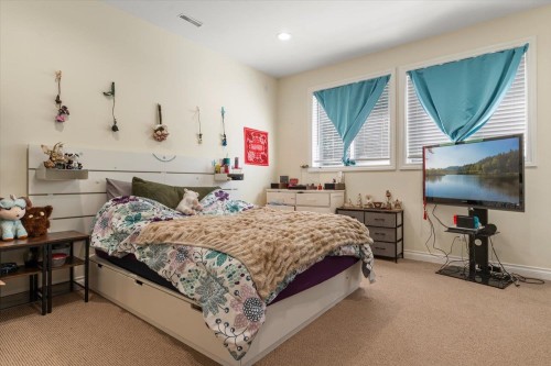 7257 Bryant Place, Chilliwack, BC - Indoor Photo Showing Bedroom