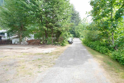 2-30860 Trans Canada Highway, Yale, BC 