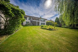 45549 Wells Road Chilliwack, BC V2R 1G6