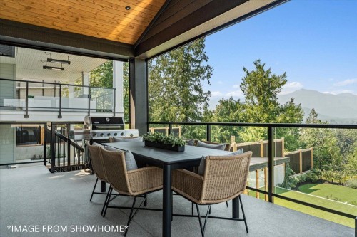47371 Chartwell Drive, Chilliwack, BC - Outdoor With Exterior