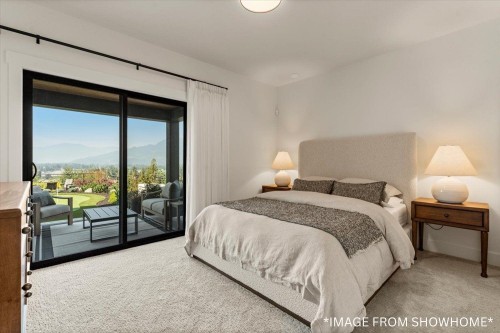 47371 Chartwell Drive, Chilliwack, BC - Indoor Photo Showing Bedroom