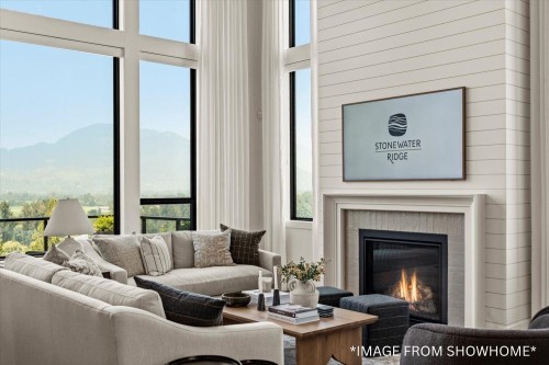 47371 Chartwell Drive, Chilliwack, BC - Indoor Photo Showing Living Room With Fireplace