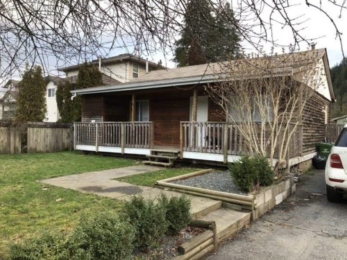 5492 Viola Street  Chilliwack, BC V2R 3M6