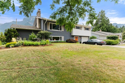 630 Hazel Street  Hope, BC V0X 1L0