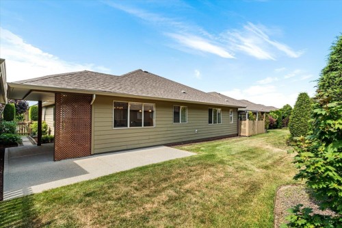 194-46000 Thomas Road, Chilliwack, BC - Outdoor