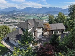 43619 Bracken Drive Chilliwack, BC V2R 4A4