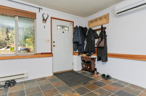 66662 Summer Road, Hope, BC 