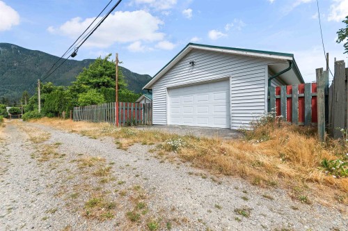 578 Thacker Avenue, Hope, BC 