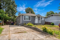 8762 Bellevue Drive  Chilliwack, BC V2P 3W7