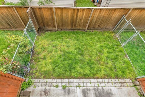 27-45740 Thomas Road, Chilliwack, BC - Outdoor