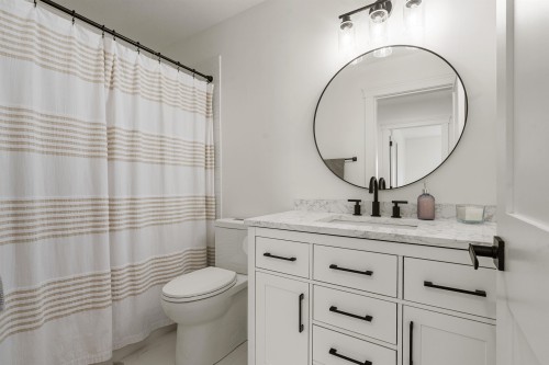 2-46248 Kermode Crescent, Chilliwack, BC - Indoor Photo Showing Bathroom