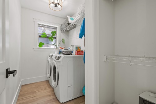 2-46248 Kermode Crescent, Chilliwack, BC - Indoor Photo Showing Laundry Room