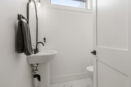 2-46248 Kermode Crescent, Chilliwack, BC - Indoor Photo Showing Bathroom