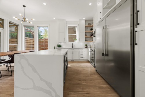 2-46248 Kermode Crescent, Chilliwack, BC - Indoor Photo Showing Kitchen With Upgraded Kitchen