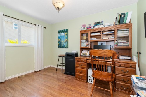 6755 Henry Street, Chilliwack, BC - Indoor Photo Showing Other Room
