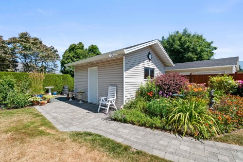 6755 Henry Street, Chilliwack, BC - Outdoor