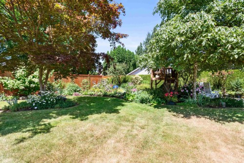 6755 Henry Street, Chilliwack, BC - Outdoor