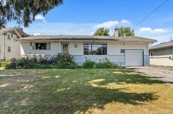 9481 Woodbine Street Chilliwack, BC V2P 5S5