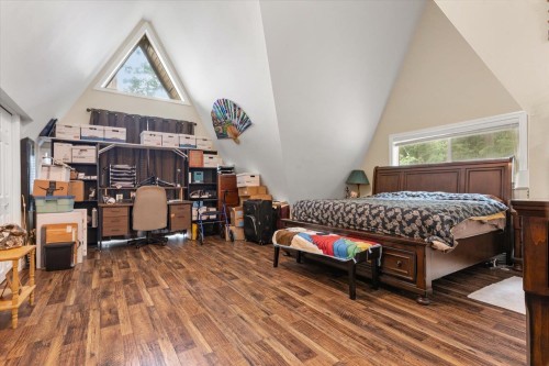 3429 Lougheed Highway, Agassiz, BC - Indoor Photo Showing Bedroom