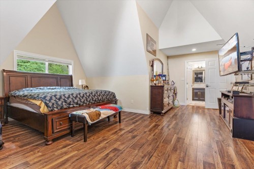3429 Lougheed Highway, Agassiz, BC - Indoor Photo Showing Bedroom