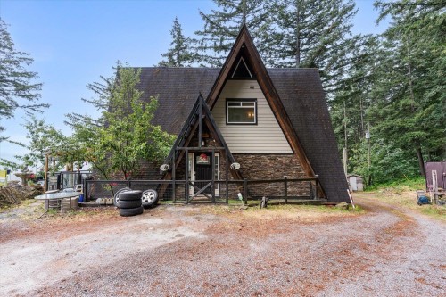 3429 Lougheed Highway, Agassiz, BC - Outdoor