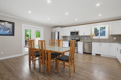 8432 Piper Crescent, Chilliwack, BC 