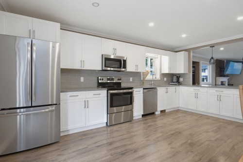 8432 Piper Crescent, Chilliwack, BC 